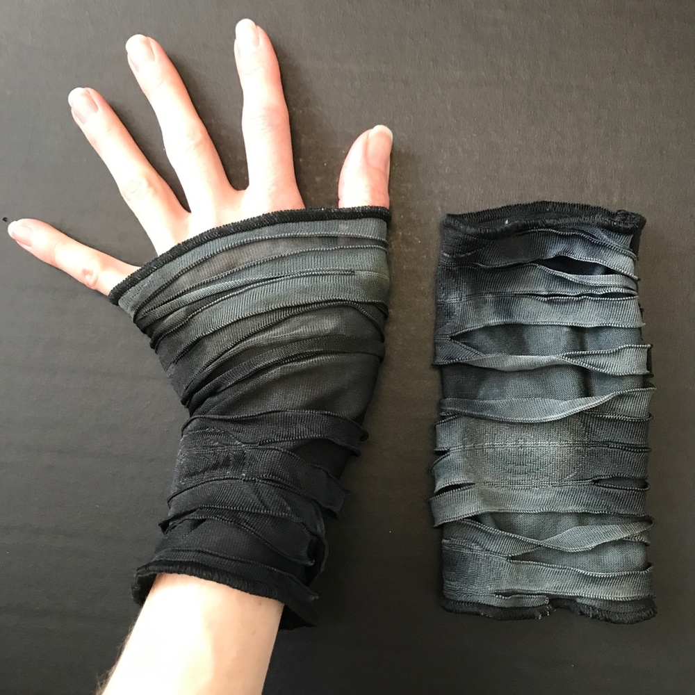 Mummy Gloves Black Hand Warmers Halloween Costume Zombie Arm Cuffs Gray Cut Out - Picture 4 of 5